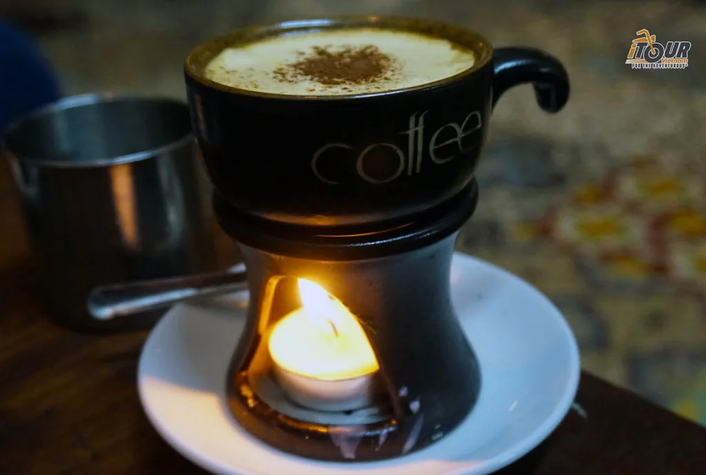 what-to-eat-in-northern-vietnam-egg-coffee